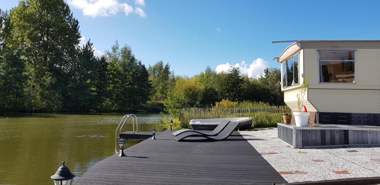 Vila Carafun Aan Het Water Ooltgensplaat Exteriér fotografie