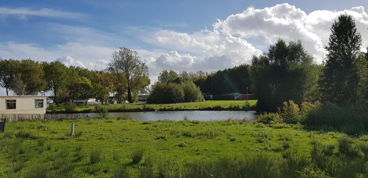 Vila Carafun Aan Het Water Ooltgensplaat Exteriér fotografie