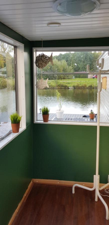 Vila Carafun Aan Het Water Ooltgensplaat Exteriér fotografie